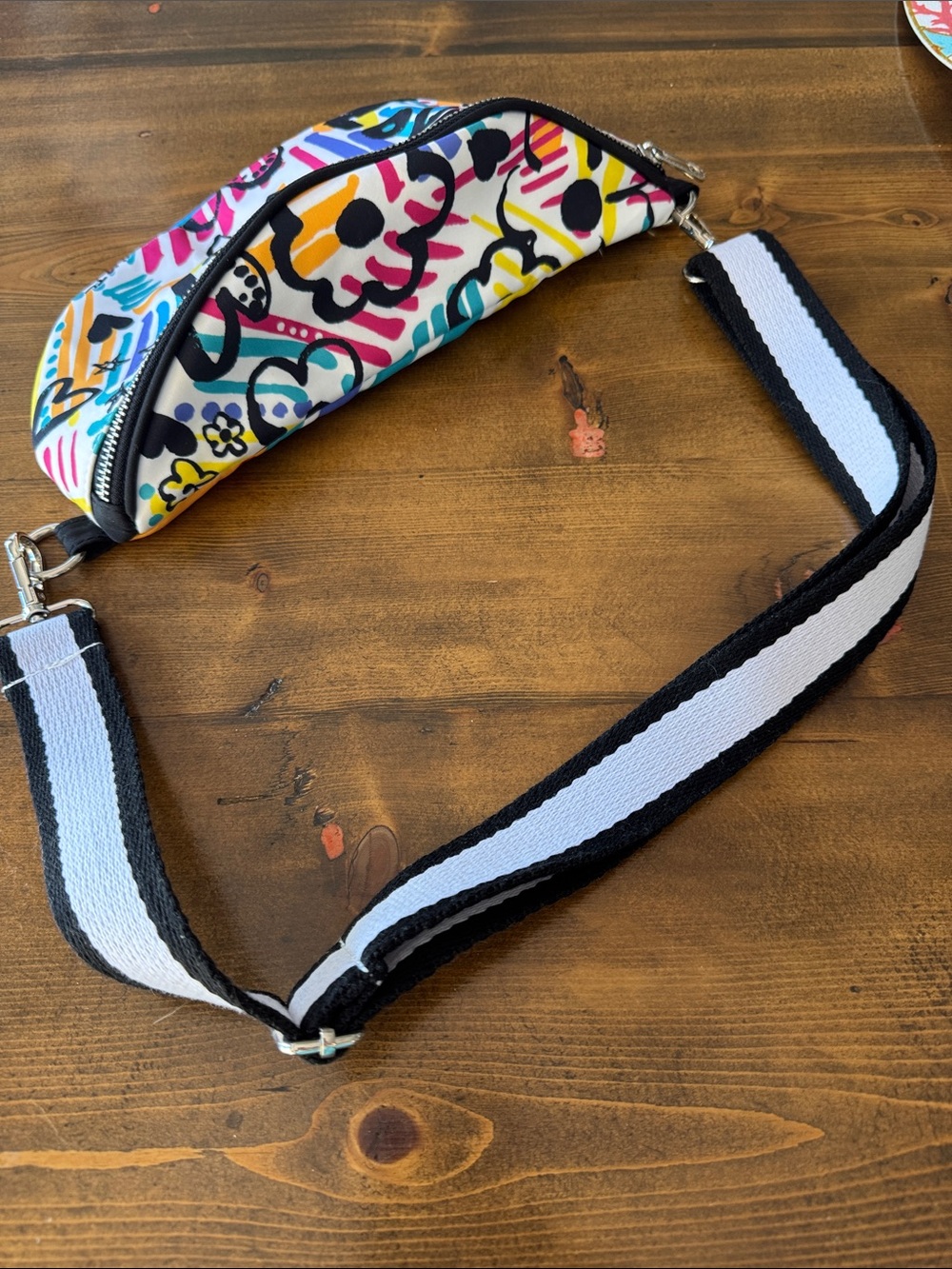 Colorful Graffiti Print Crossbody Brighton LOVE Bag - Picture 2 of 7